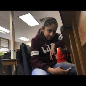 Meet your Posher, Mireya